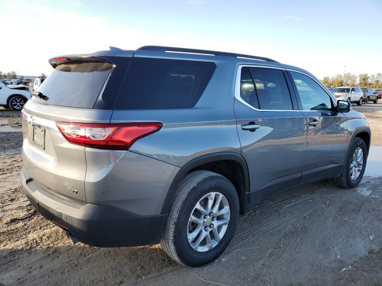 2021 CHEVROLET TRAVERSE L - Image 3