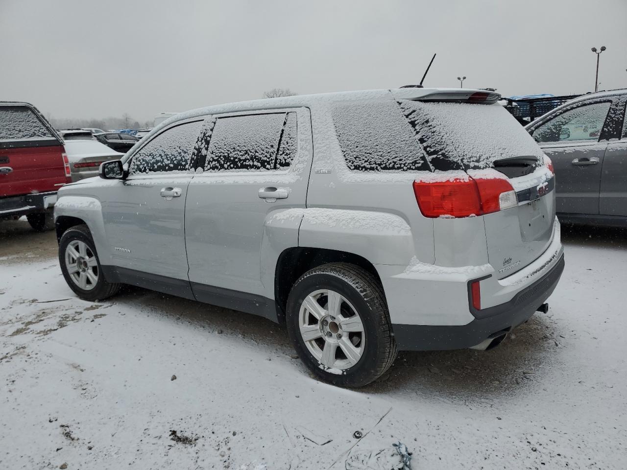 2016 GMC TERRAIN SL - Image 2