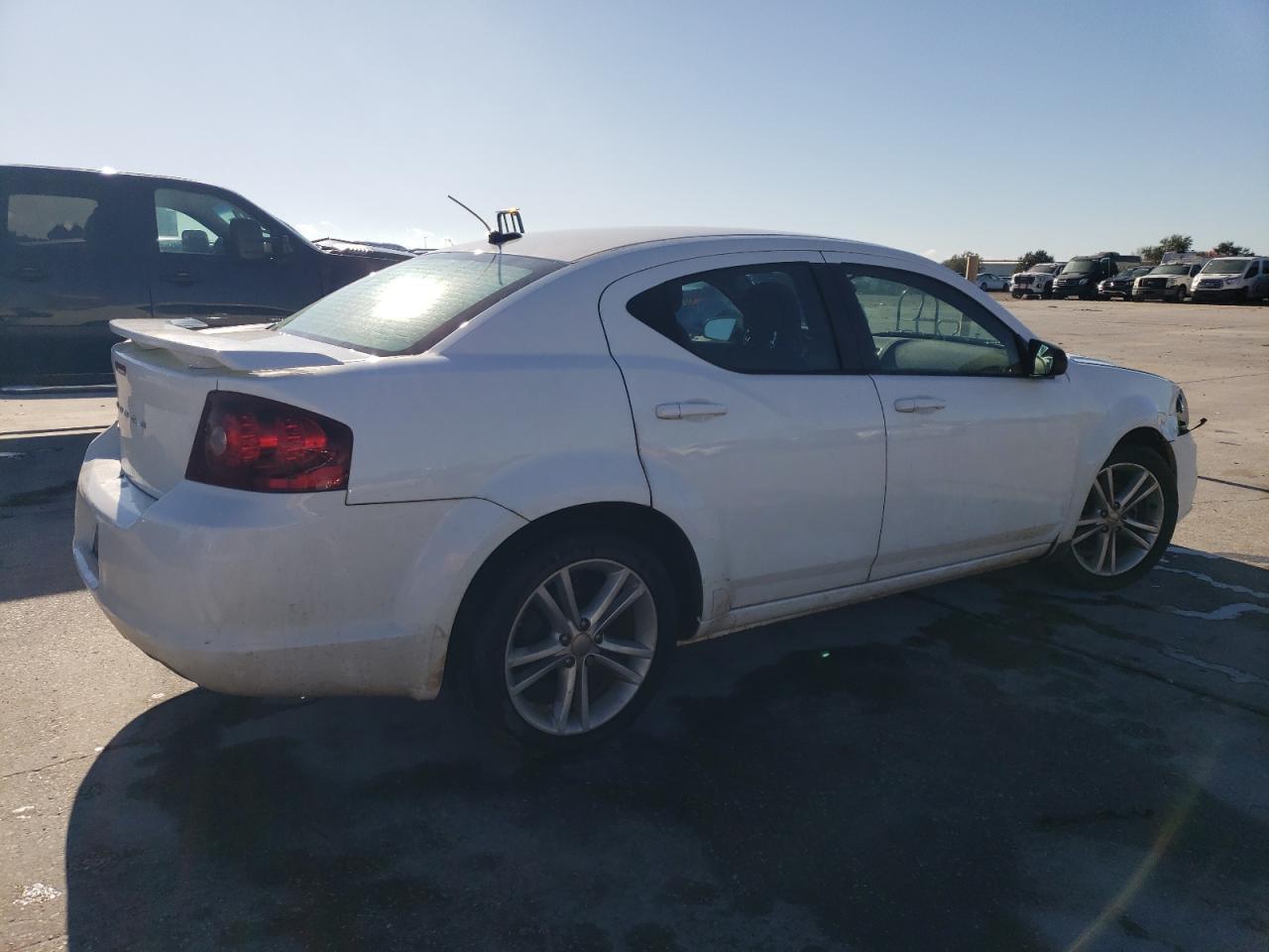2014 DODGE AVENGER SE - Фото 3
