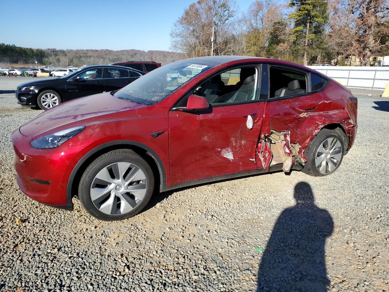 2024 TESLA MODEL Y