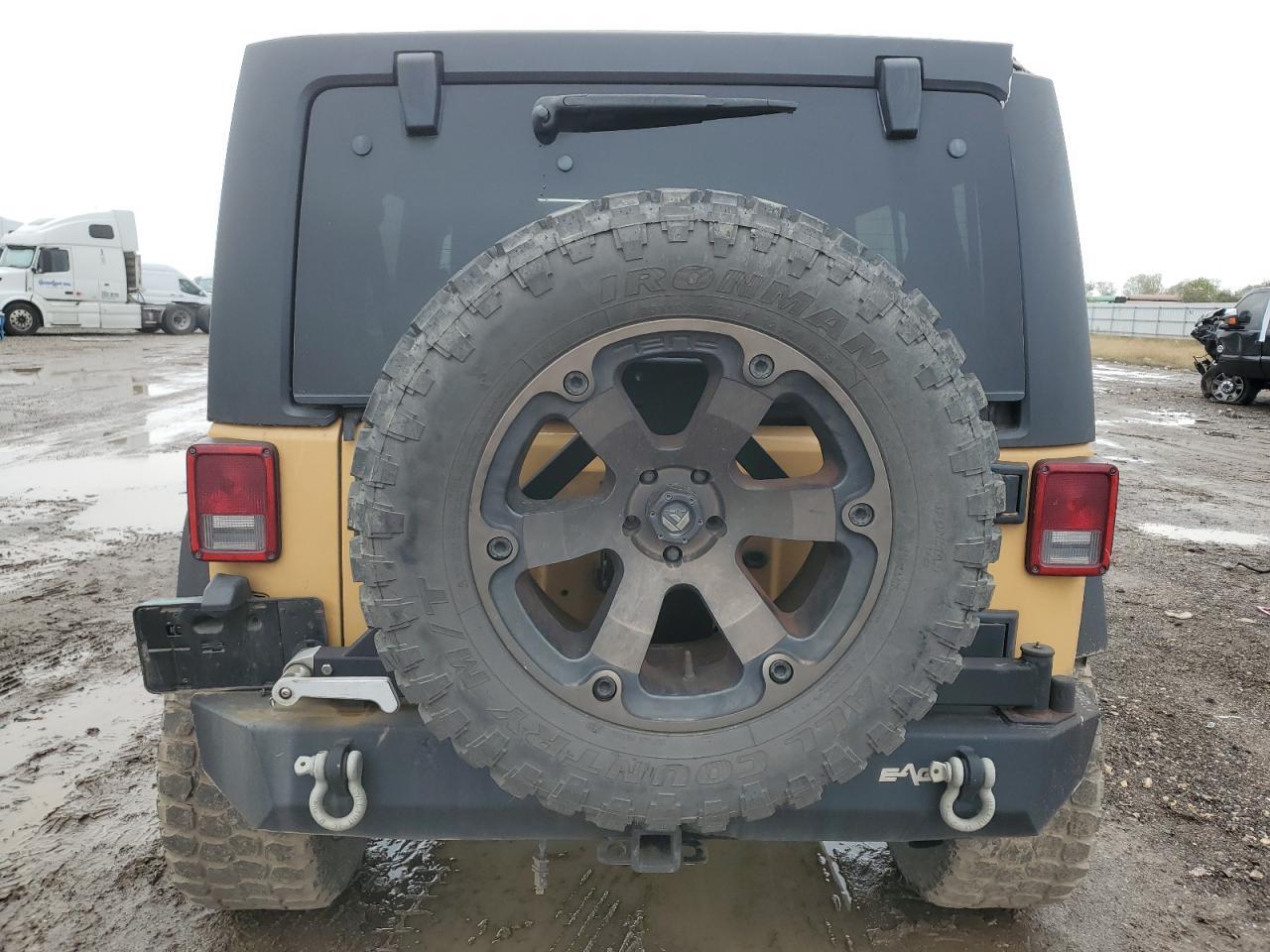 2014 JEEP WRANGLER U - Image 6