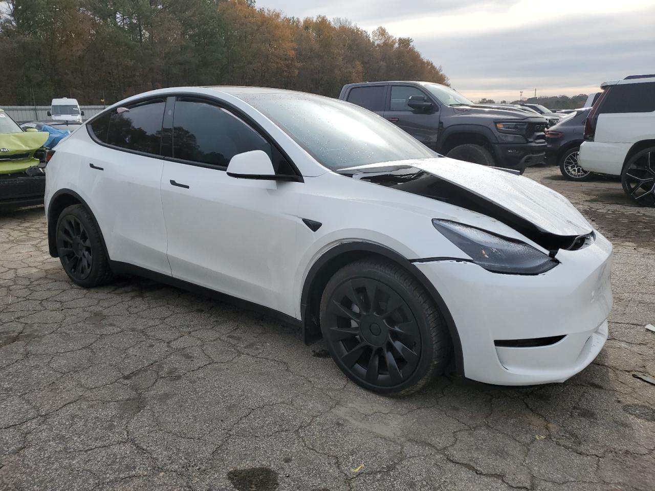 2024 TESLA MODEL Y - Фото 4