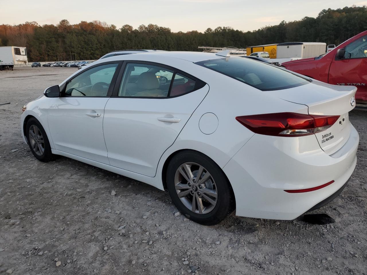 2017 HYUNDAI ELANTRA SE - Фото 2