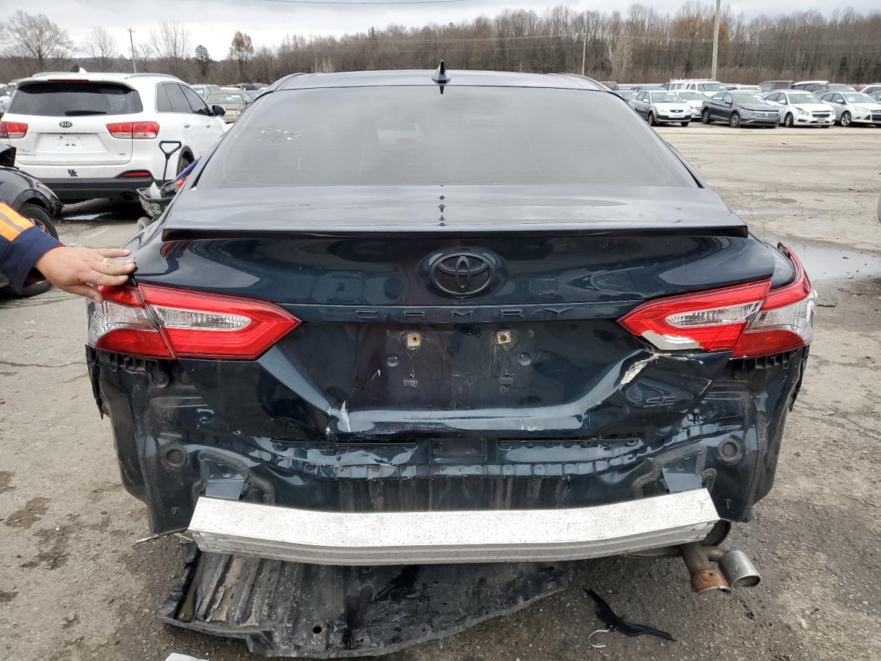 2019 TOYOTA CAMRY L - Image 6