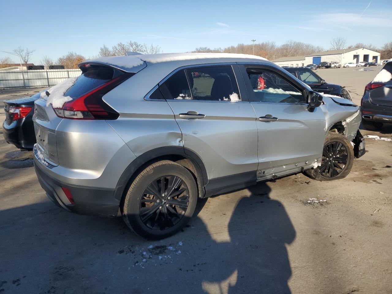 2022 MITSUBISHI ECLIPSE CR - Image 3