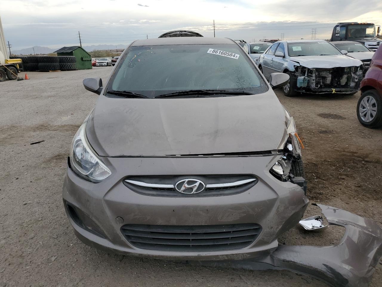 2017 HYUNDAI ACCENT SE - Image 5