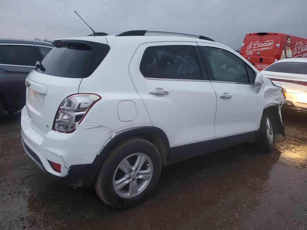 2018 CHEVROLET TRAX 1LT - Image 3
