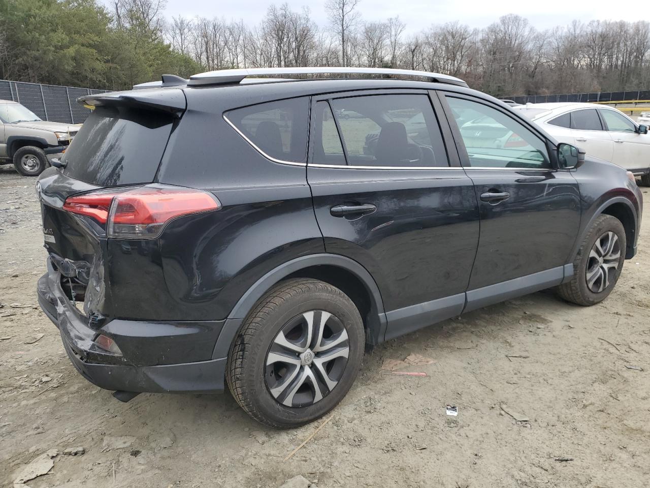 2017 TOYOTA RAV4 LE - Image 3