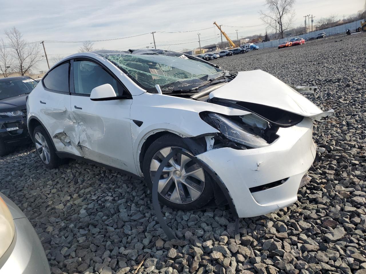 2023 TESLA MODEL Y - Фото 4