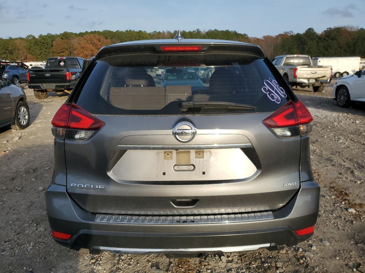 2017 NISSAN ROGUE S - Image 6