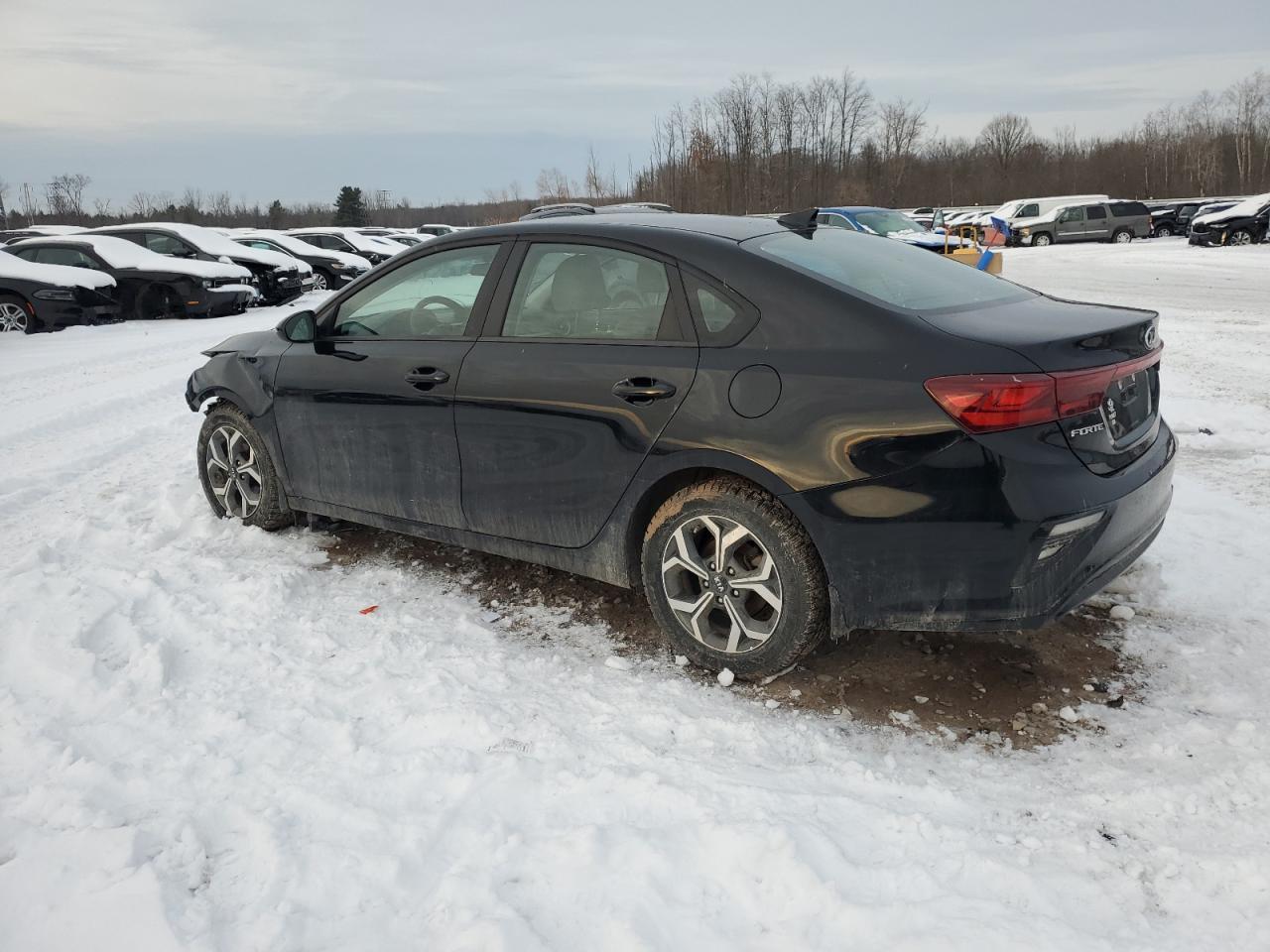 2021 KIA FORTE FE - Фото 2