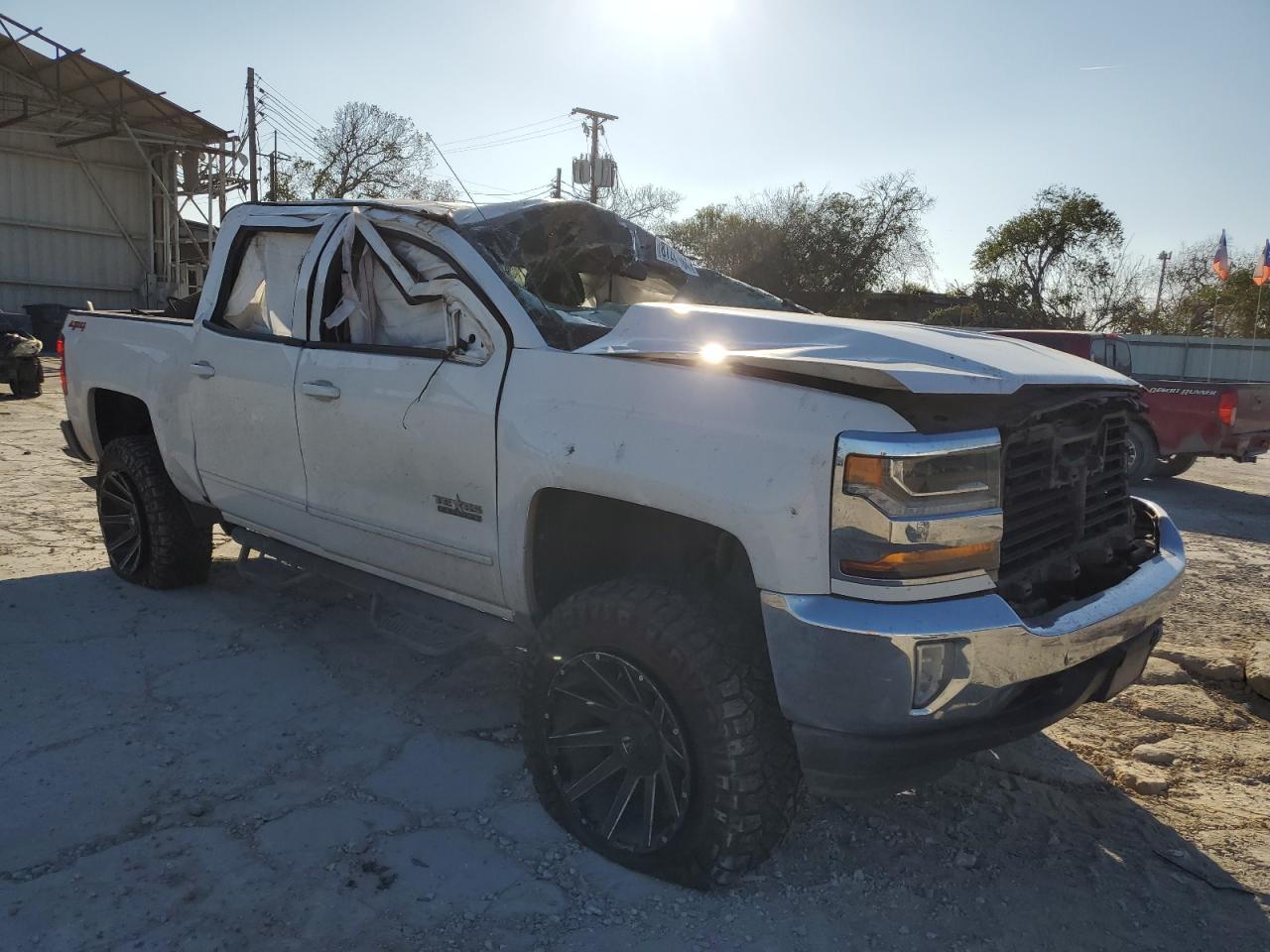 2018 CHEVROLET SILVERADO - Фото 4