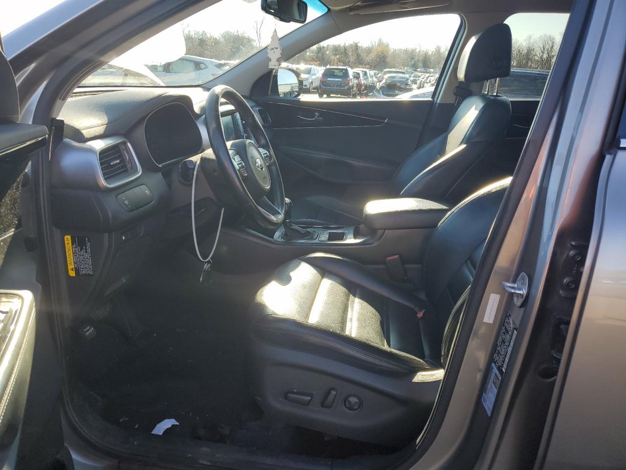 2017 KIA SORENTO LX - Фото 7