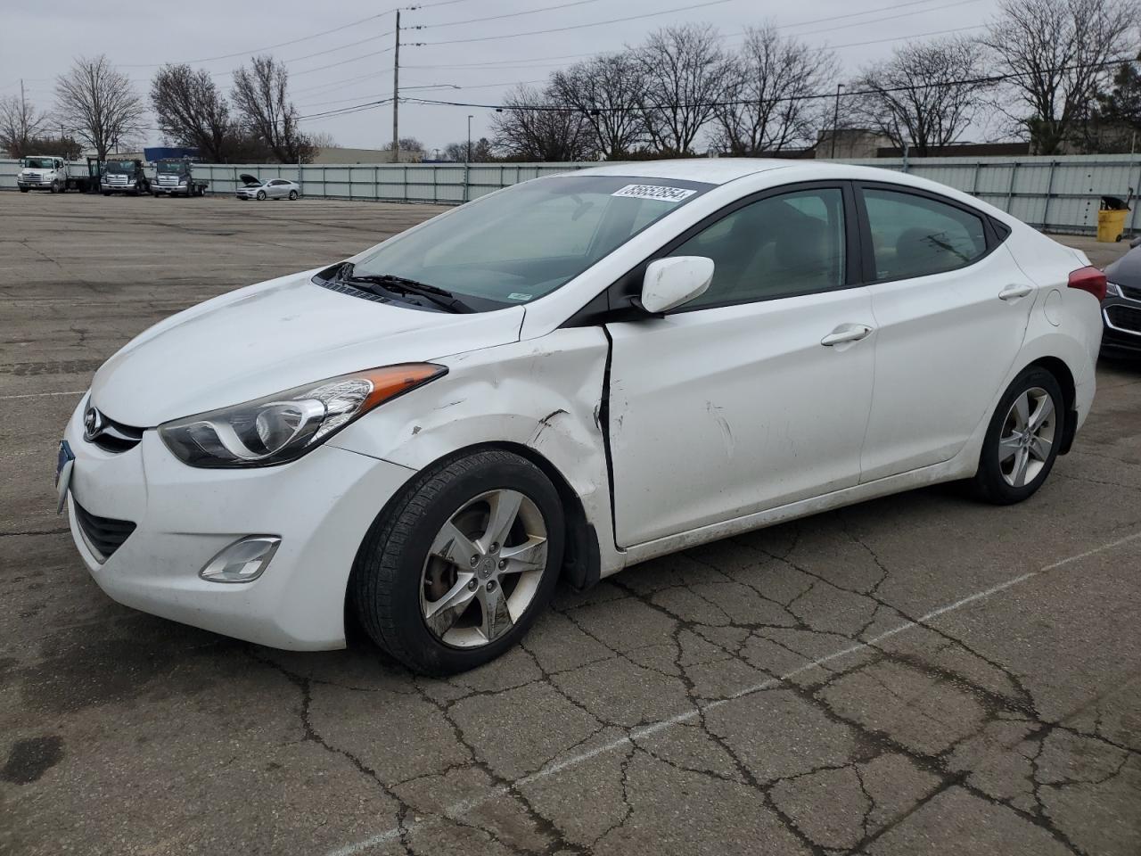 2013 HYUNDAI ELANTRA GL