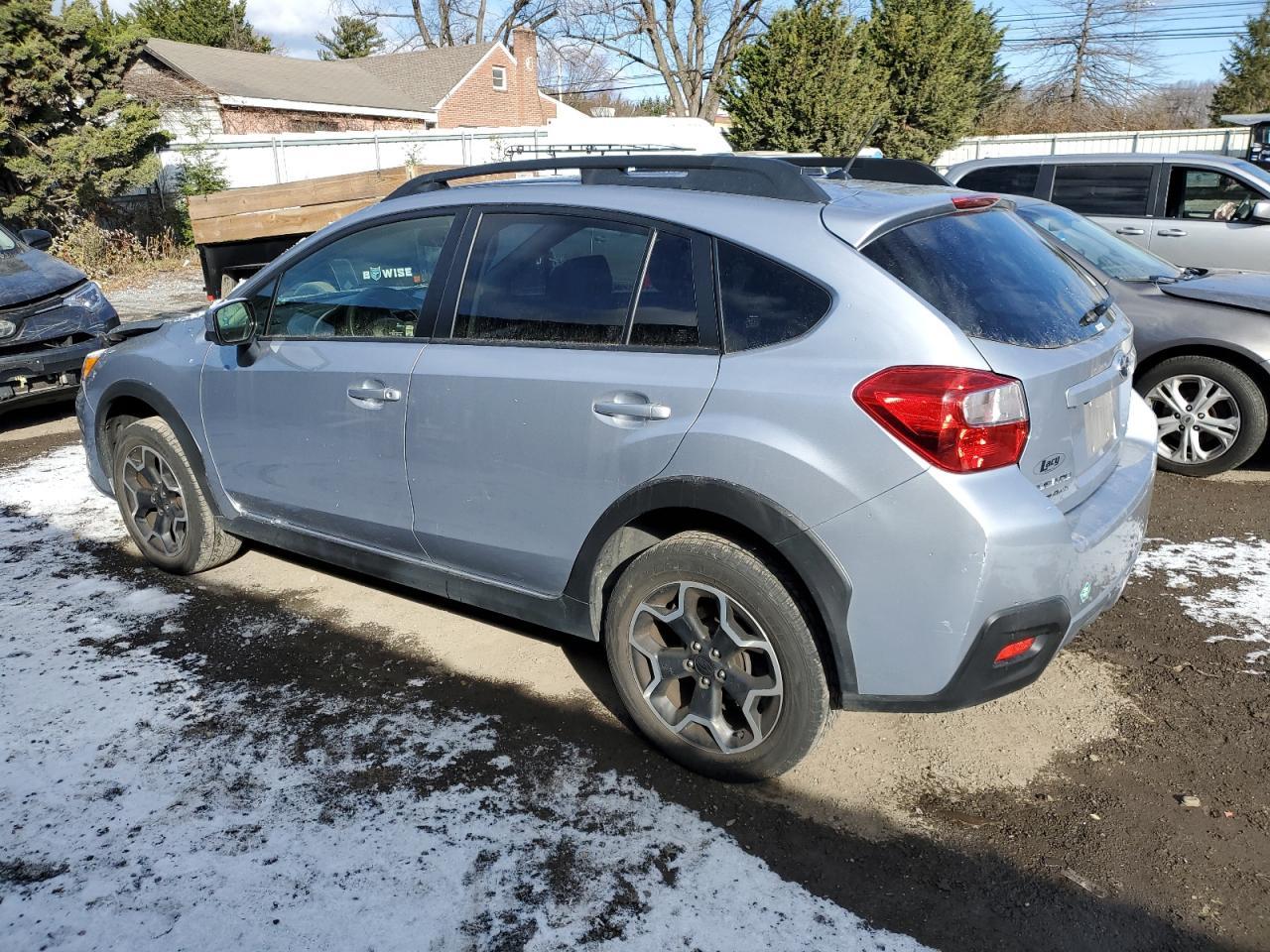 2015 SUBARU XV CROSSTR - Image 2