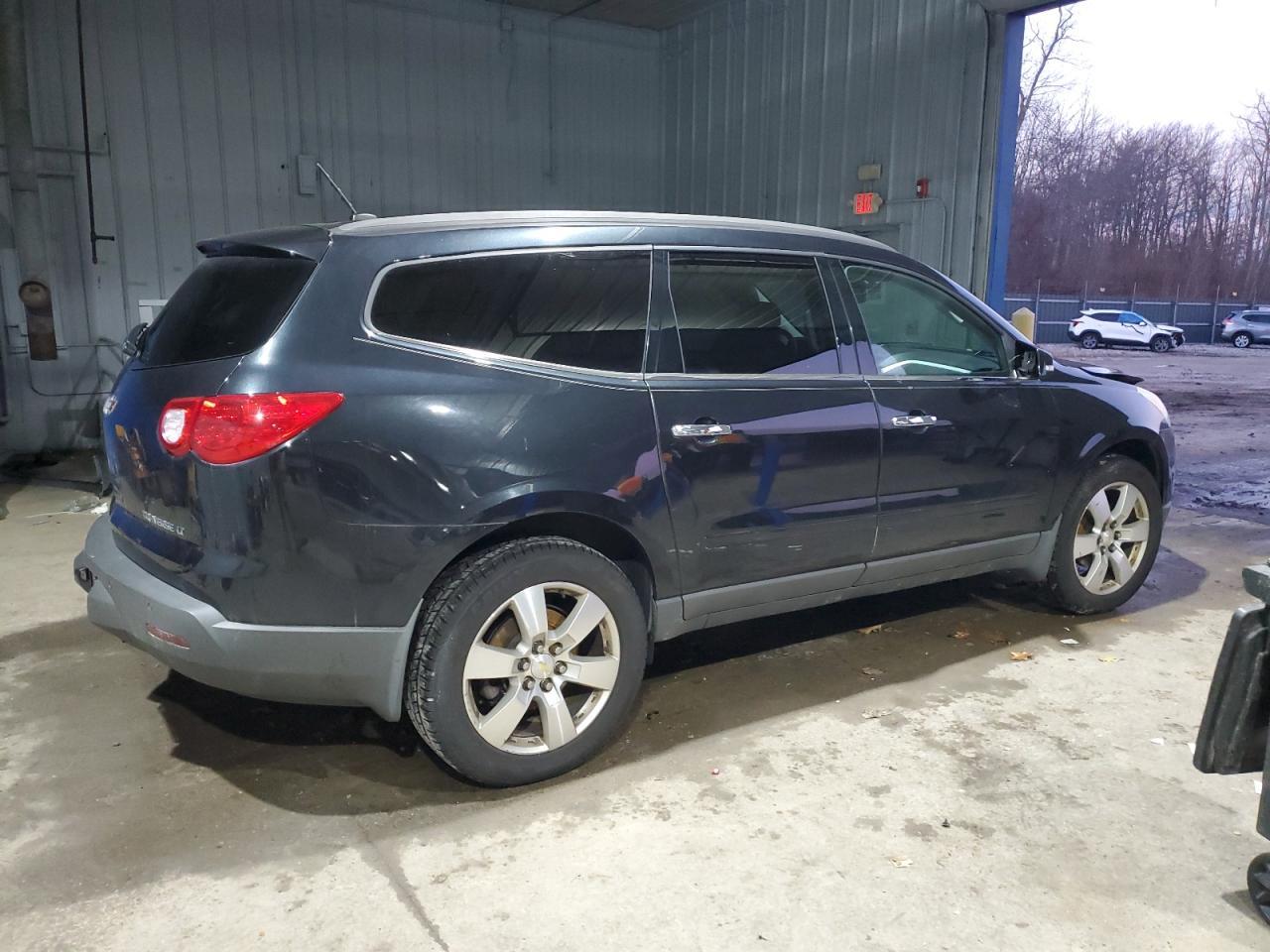 2012 CHEVROLET TRAVERSE L - Image 3