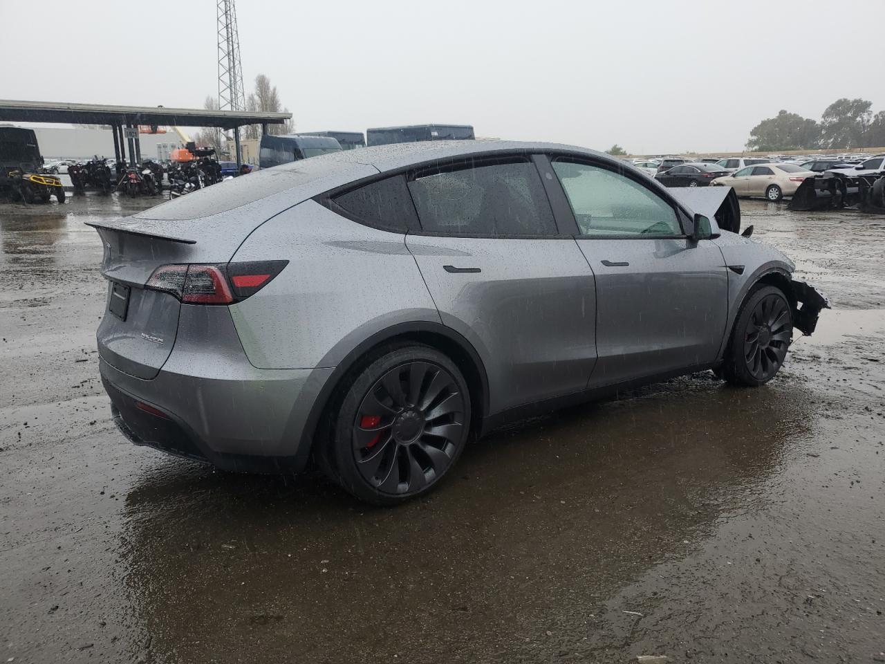 2025 TESLA MODEL Y - Image 3