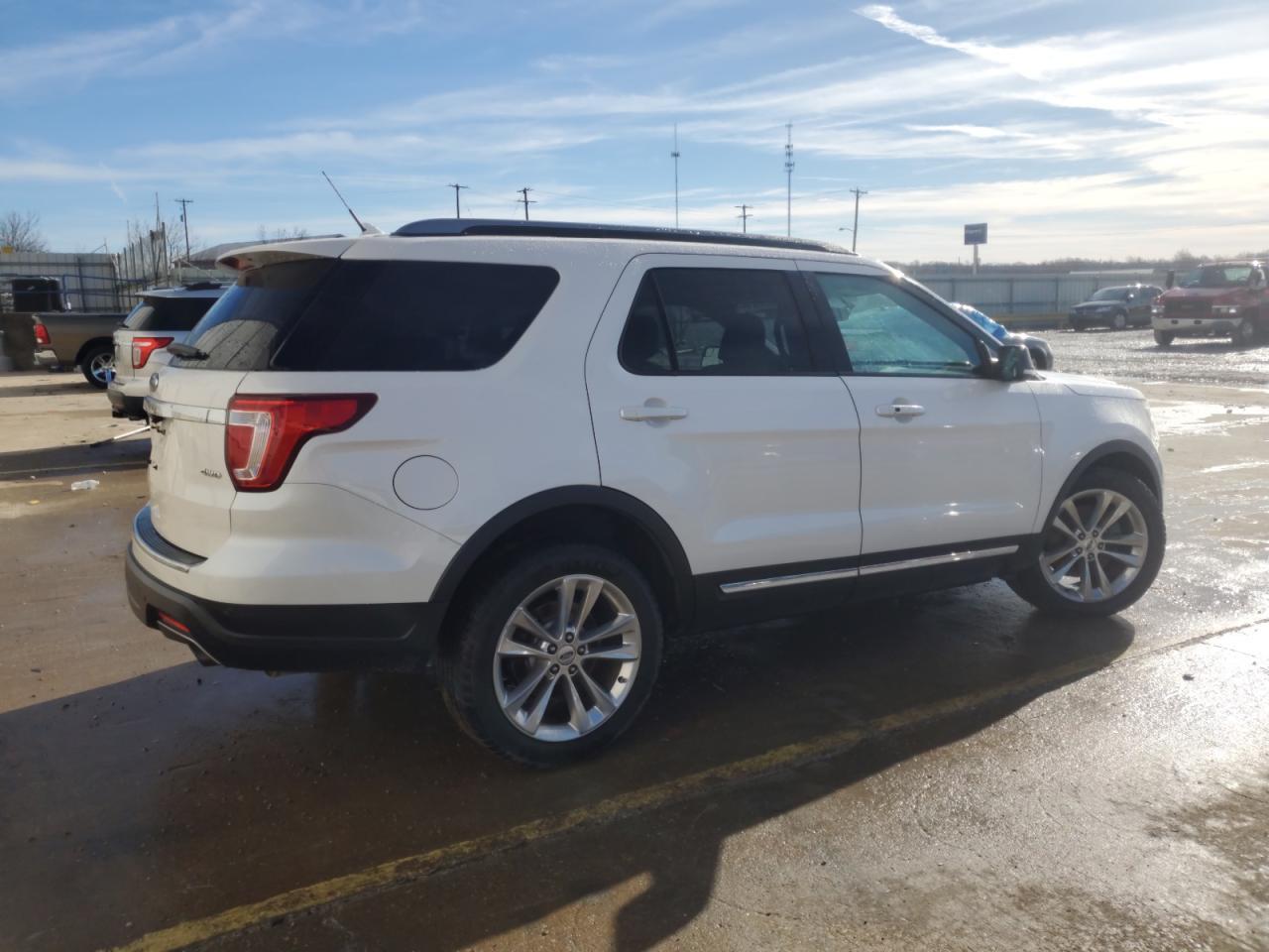 2018 FORD EXPLORER X - Image 3