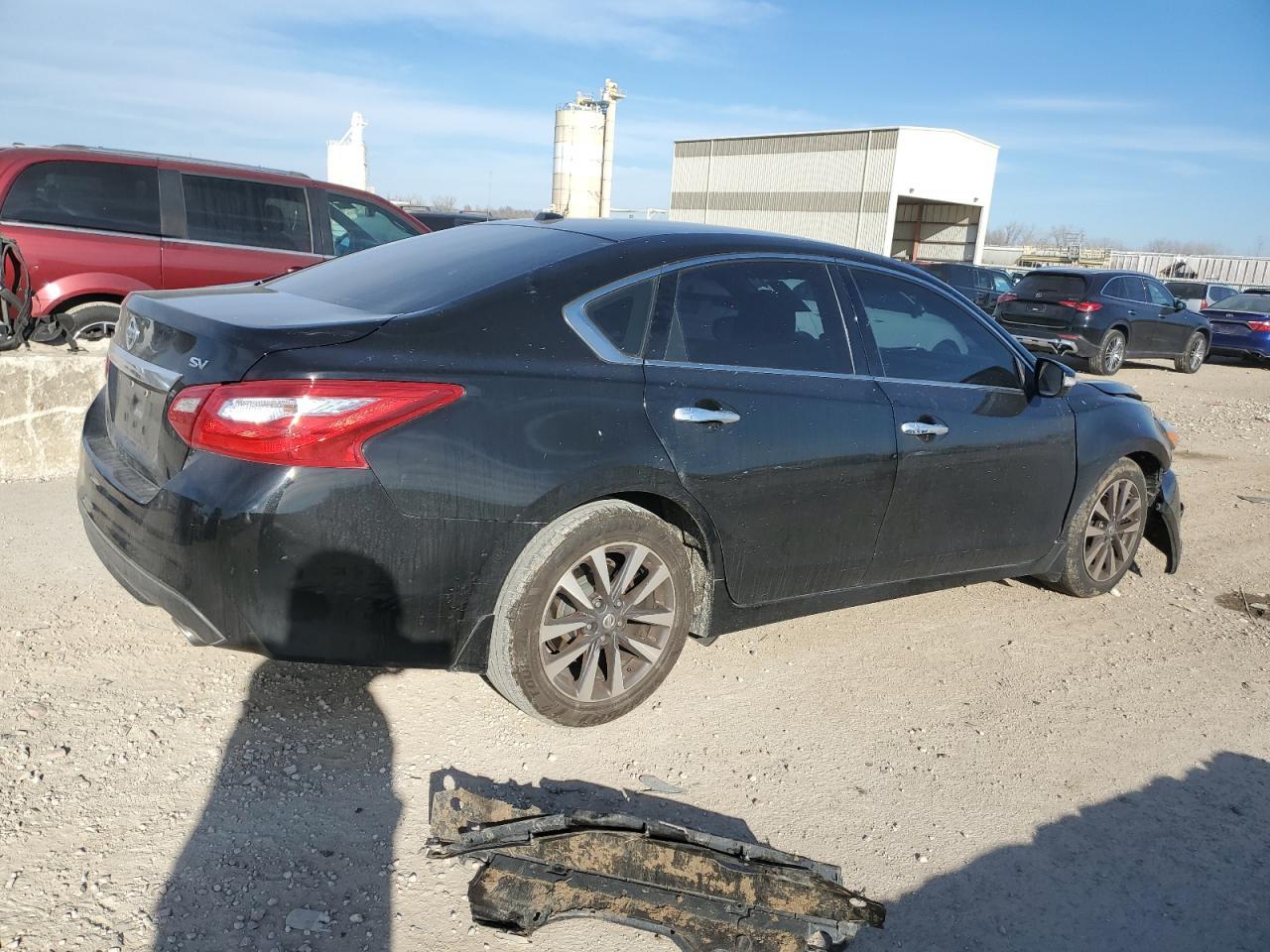 2017 NISSAN ALTIMA 2.5 - Фото 3