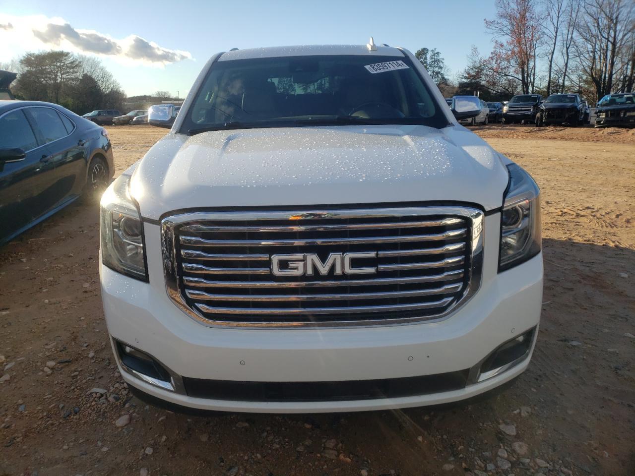 2016 GMC YUKON SLT - Image 5