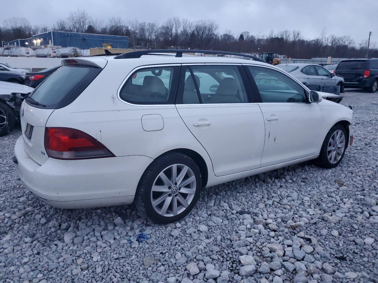 2013 VOLKSWAGEN JETTA TDI - Image 3