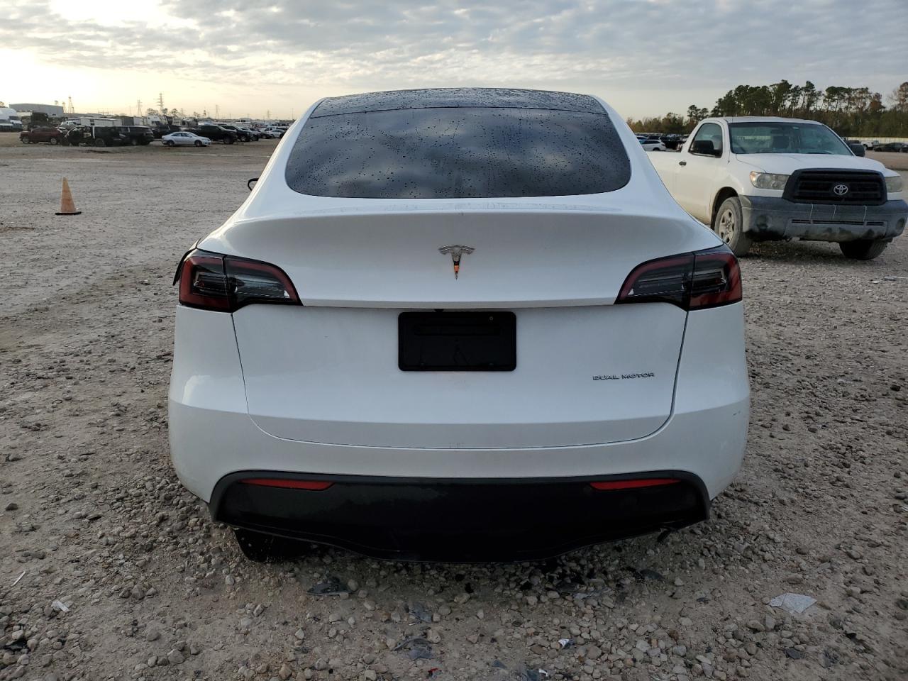 2023 TESLA MODEL Y - Фото 6