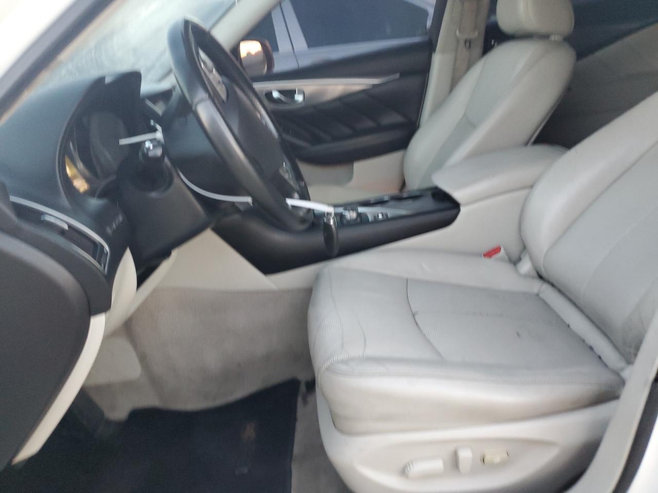 2015 INFINITI Q50 BASE - Image 7