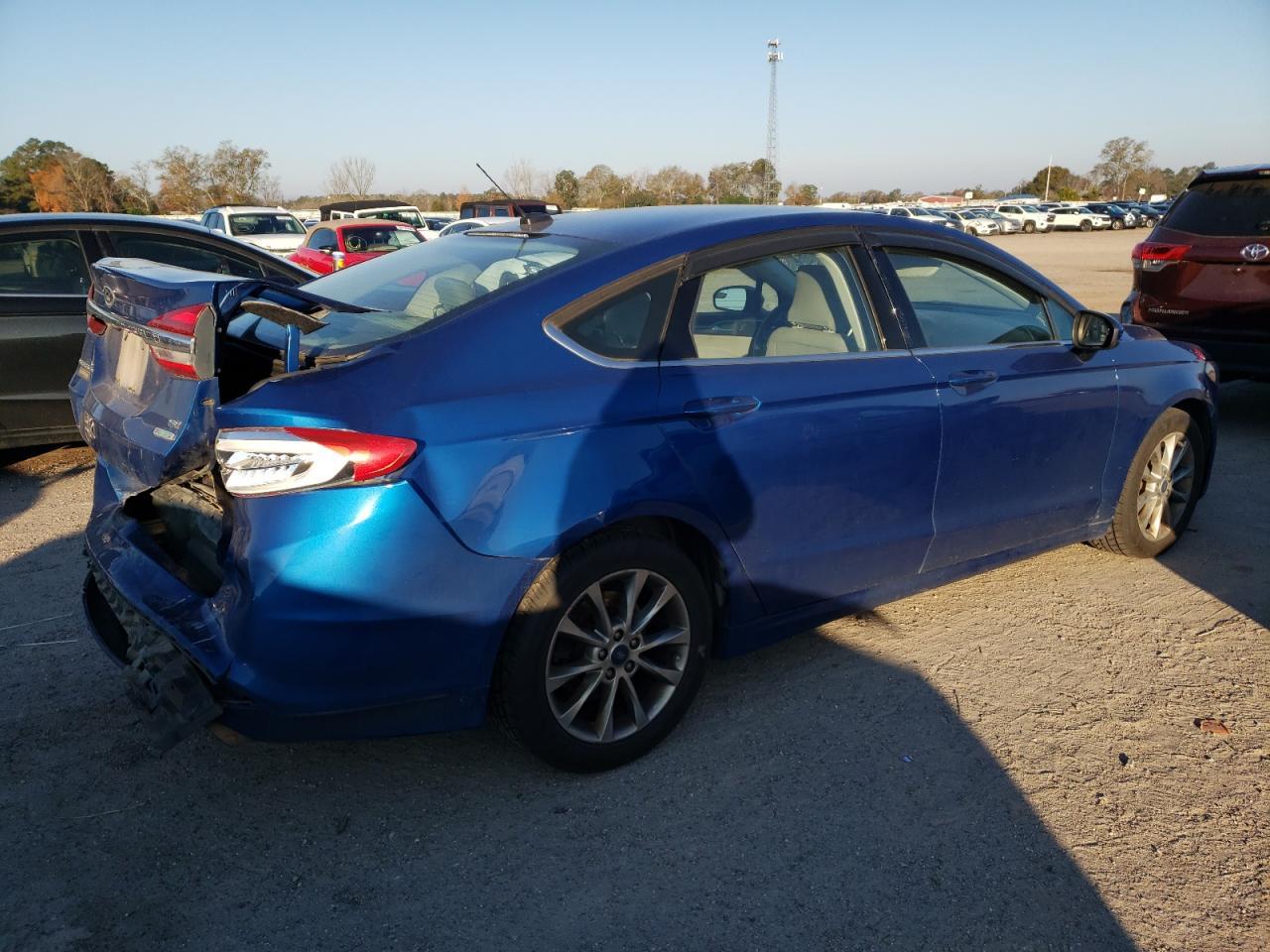 2017 FORD FUSION SE - Image 3
