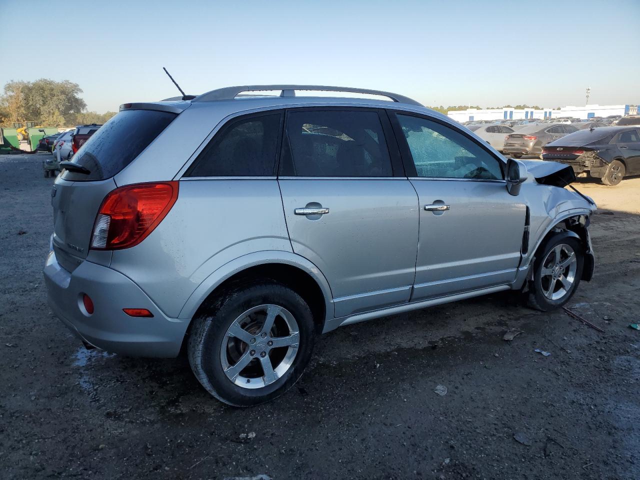 2014 CHEVROLET CAPTIVA LT - Image 3