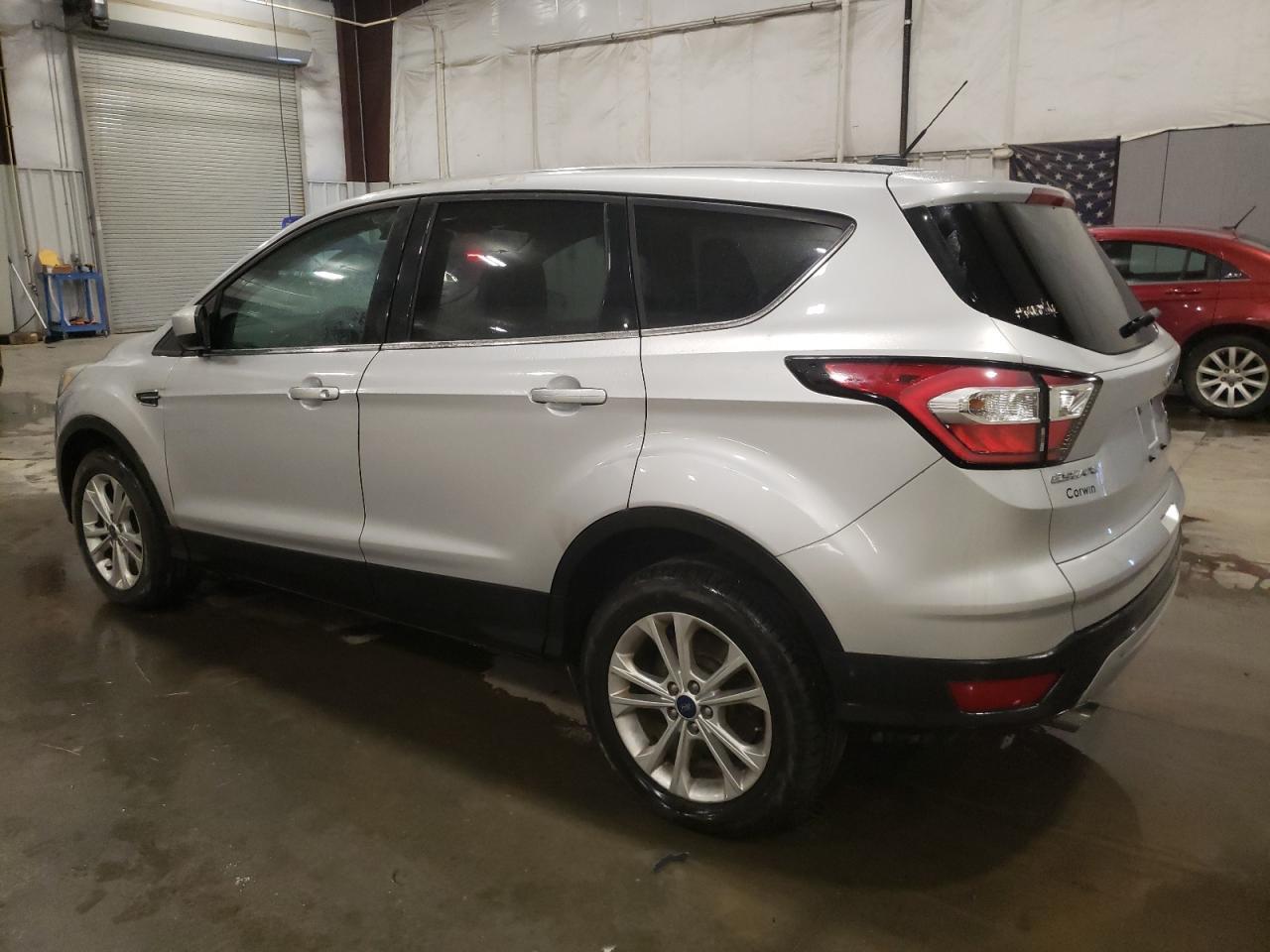 2017 FORD ESCAPE SE - Фото 2