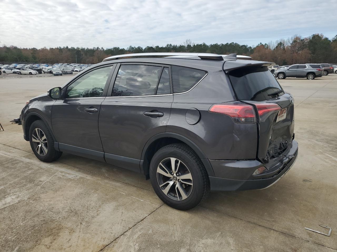 2016 TOYOTA RAV4 XLE - Фото 2