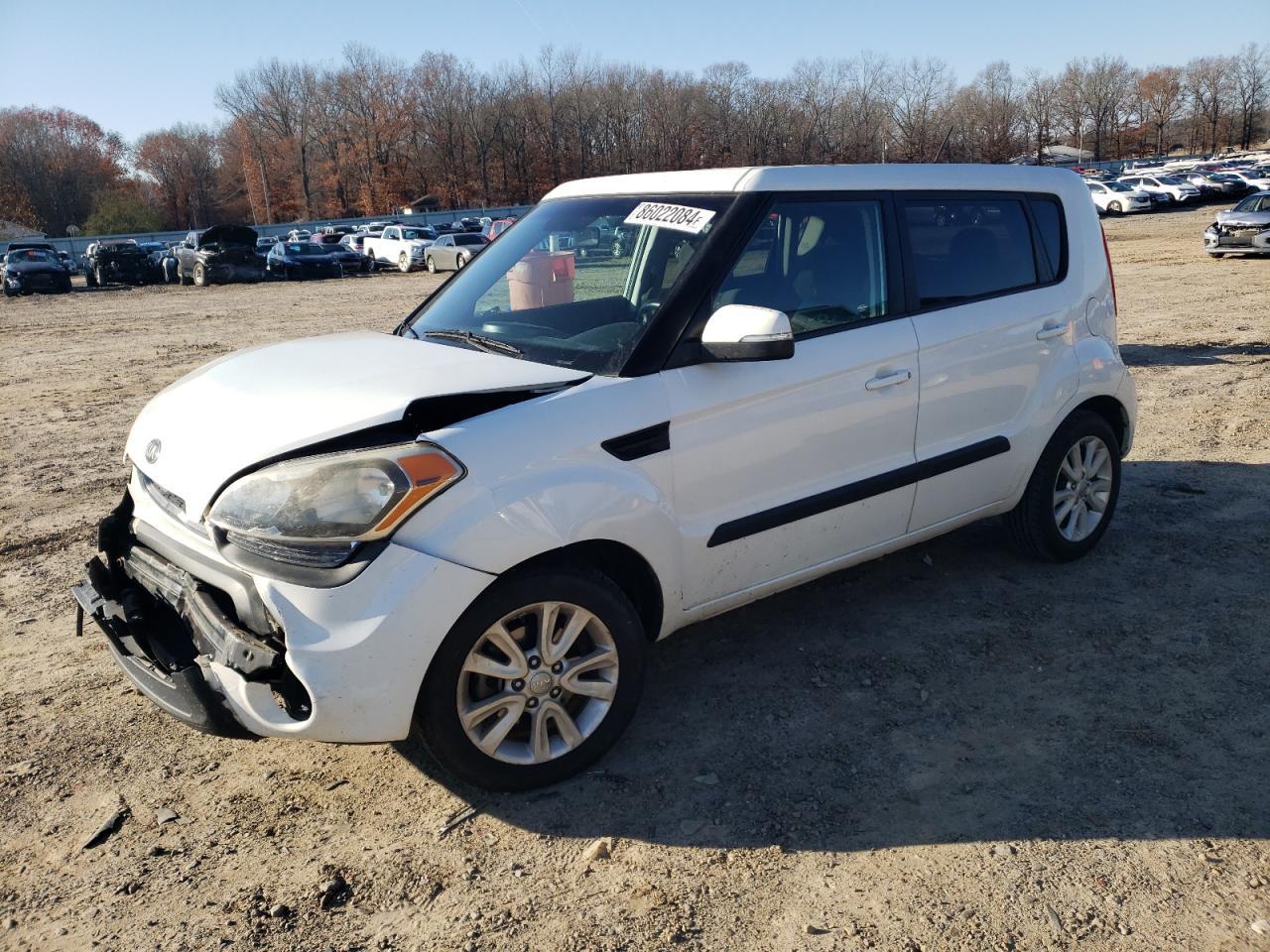 2013 KIA SOUL +