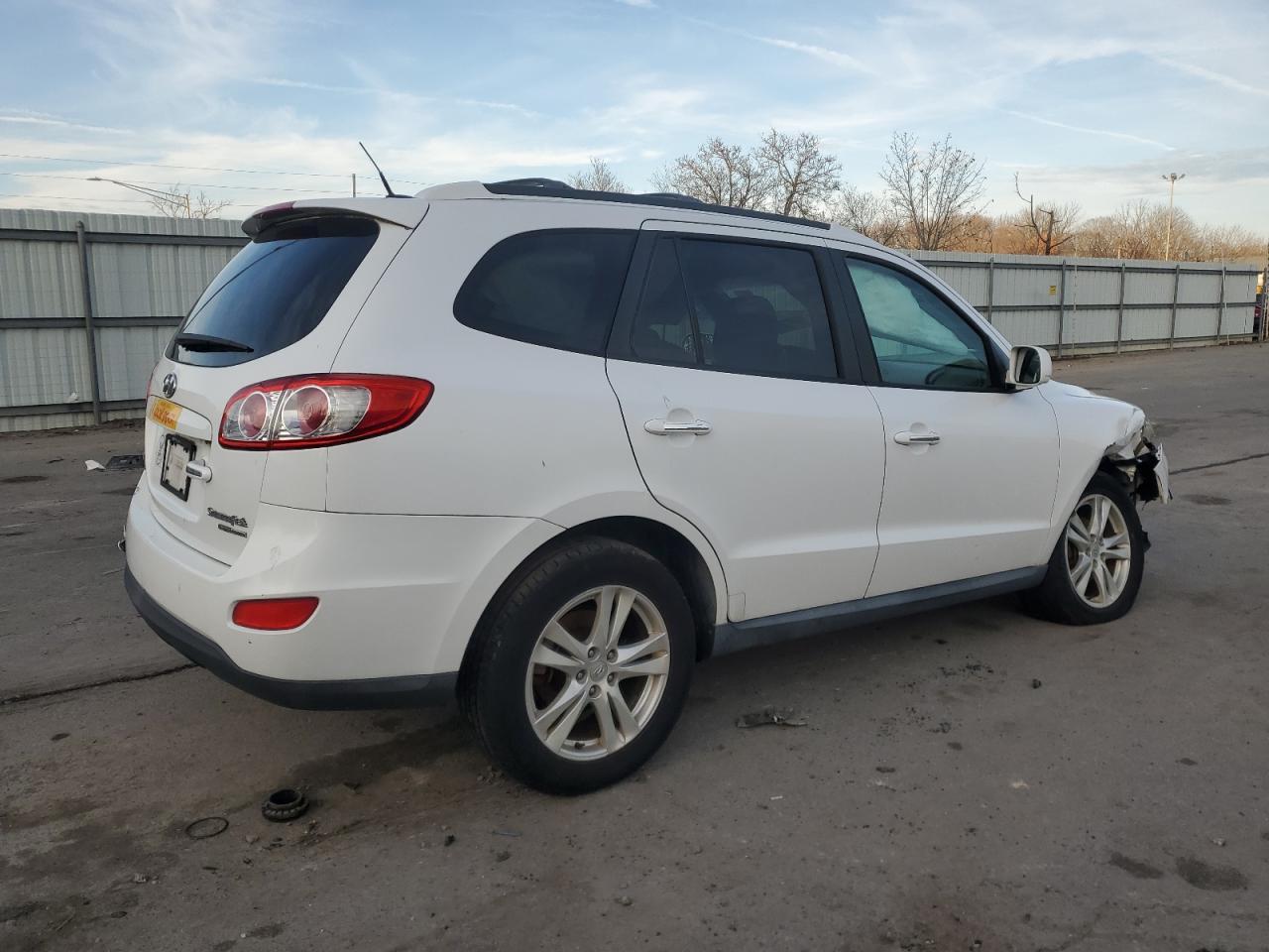 2011 HYUNDAI SANTA FE L - Image 3