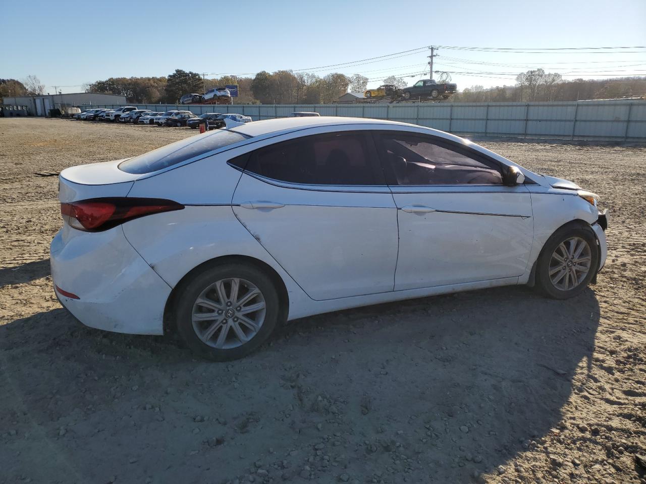 2015 HYUNDAI ELANTRA SE - Фото 3
