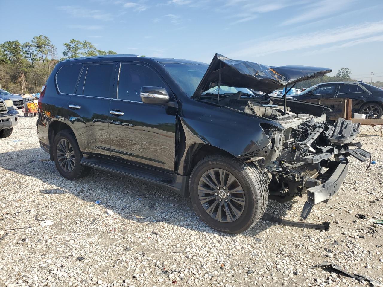2022 LEXUS GX 460 LUX - Image 4