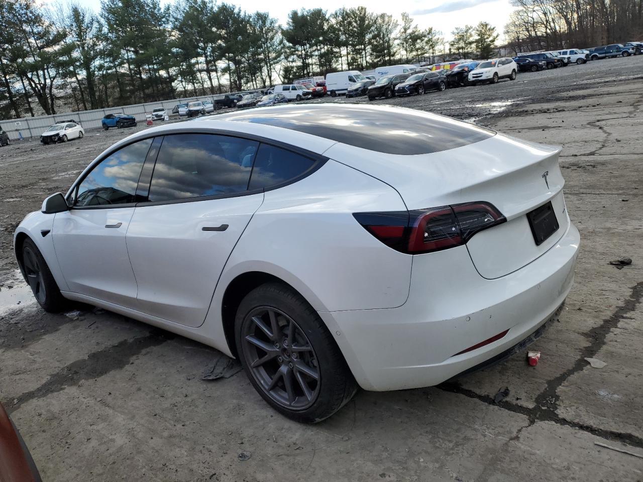 2021 TESLA MODEL 3 - Image 2