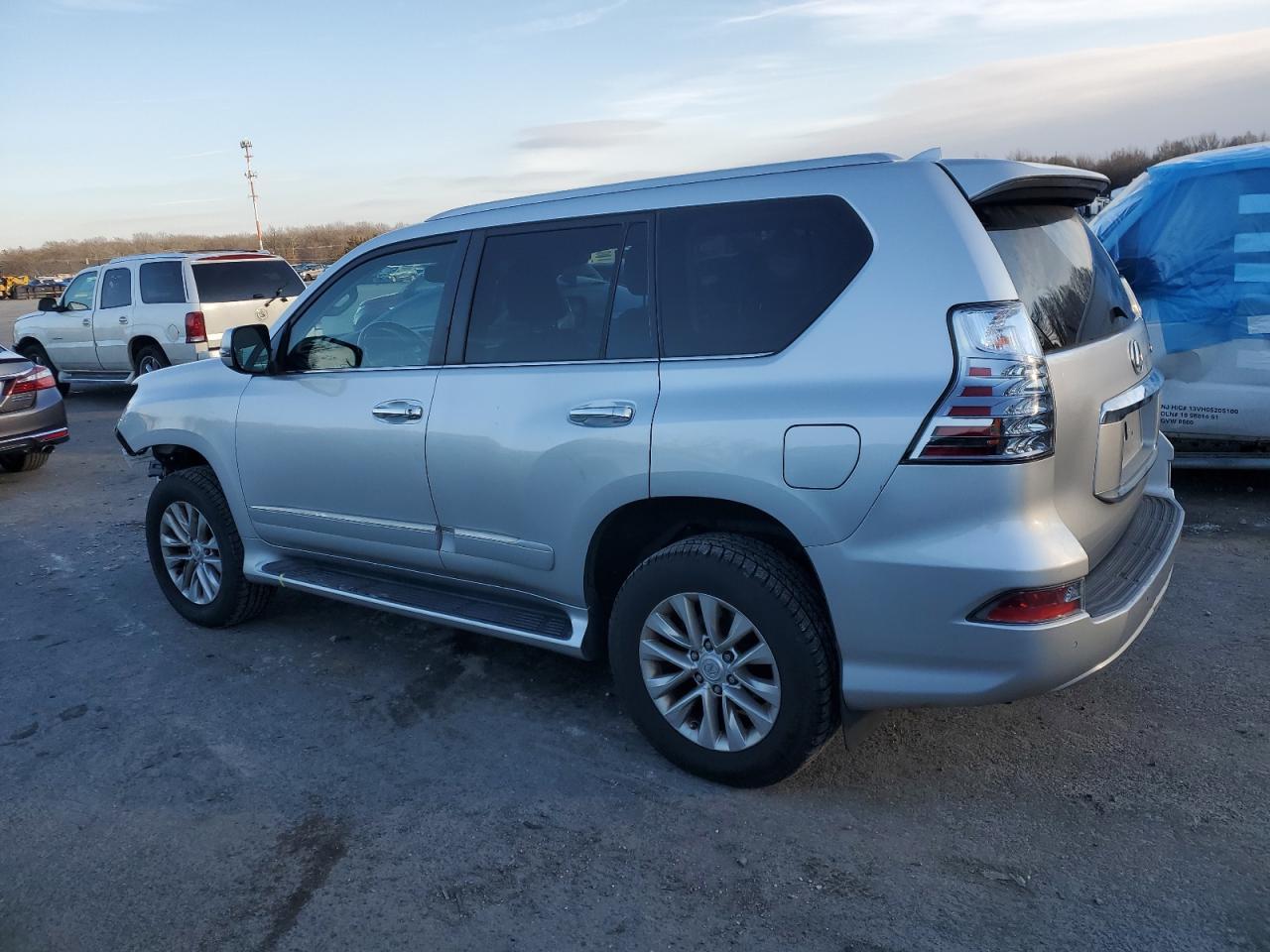 2018 LEXUS GX 460 - Image 2