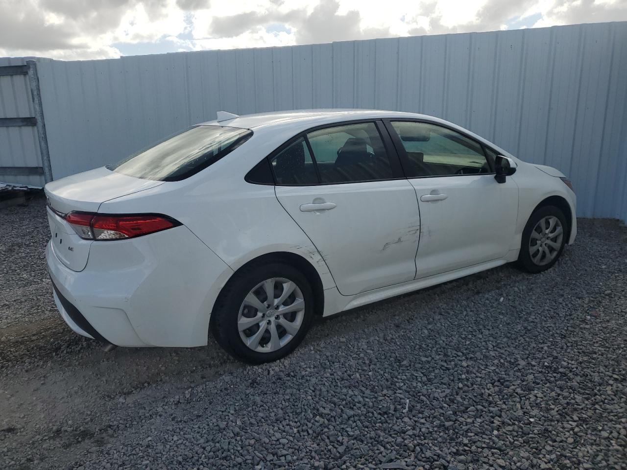 2022 TOYOTA COROLLA LE - Фото 3