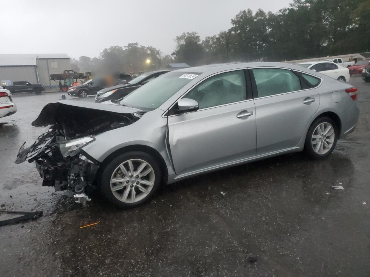 2015 TOYOTA AVALON XLE