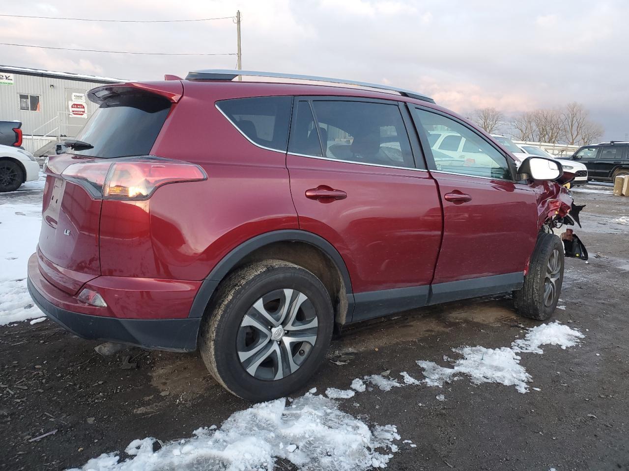 2018 TOYOTA RAV4 LE - Image 3