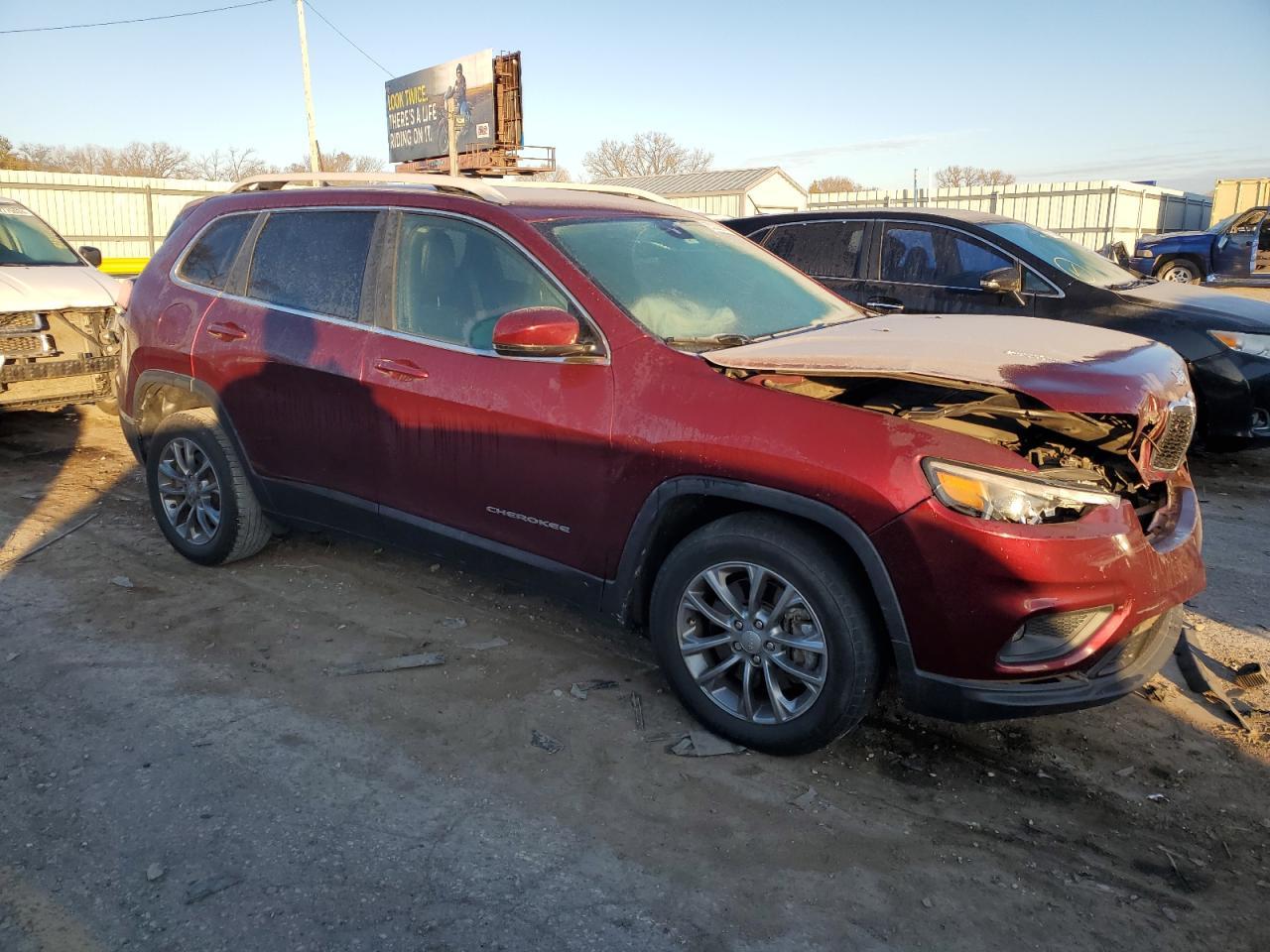 2019 JEEP CHEROKEE L - Image 4