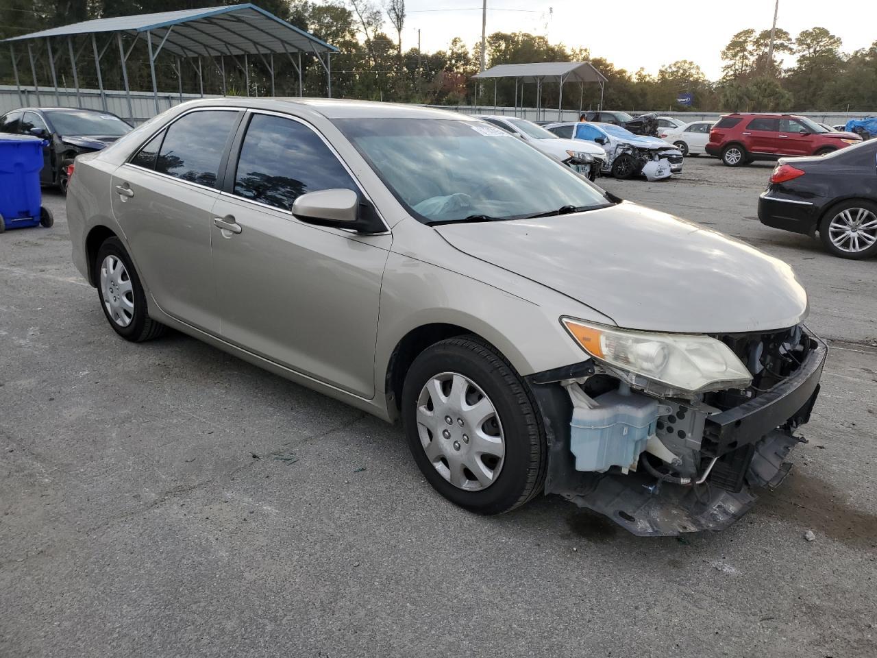 2013 TOYOTA CAMRY L - Фото 4