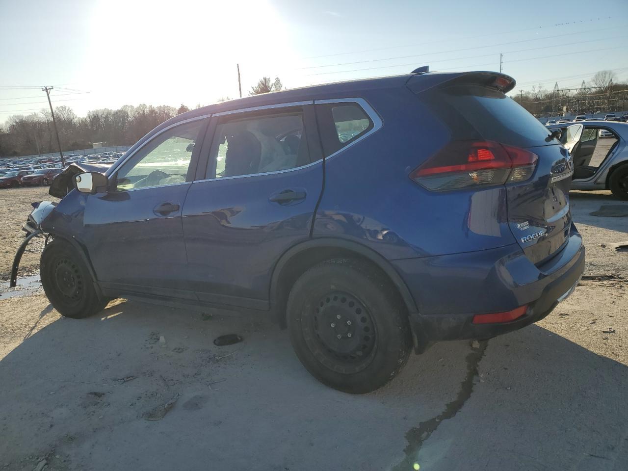 2018 NISSAN ROGUE S - Image 2