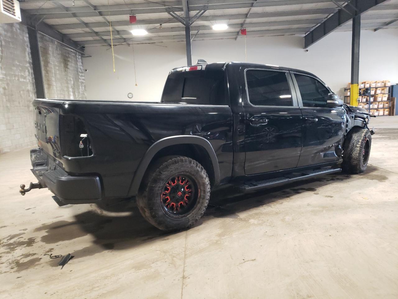 2020 RAM 1500 REBEL - Фото 3
