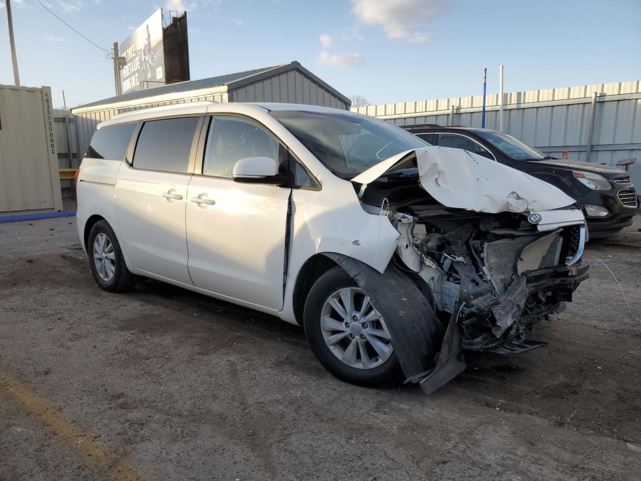 2016 KIA SEDONA LX - Фото 4