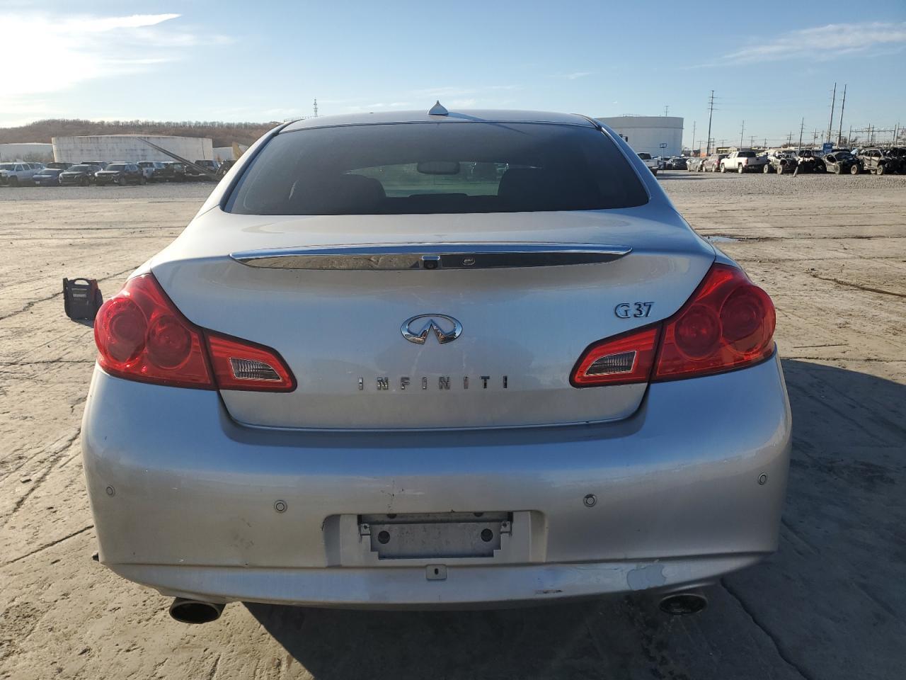 2012 INFINITI G37 BASE - Image 6