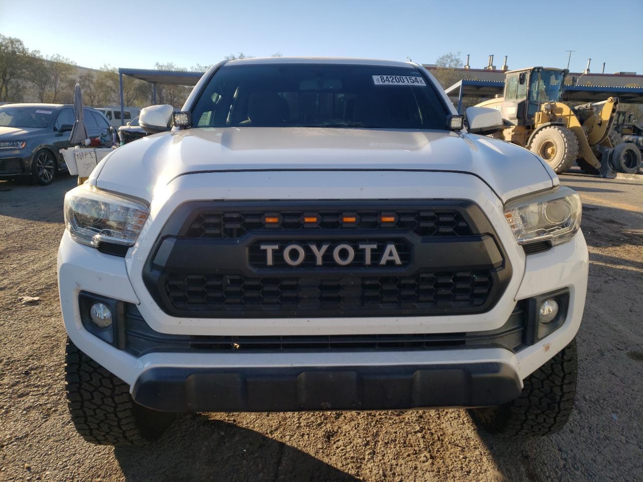 2017 TOYOTA TACOMA DOU - Фото 5