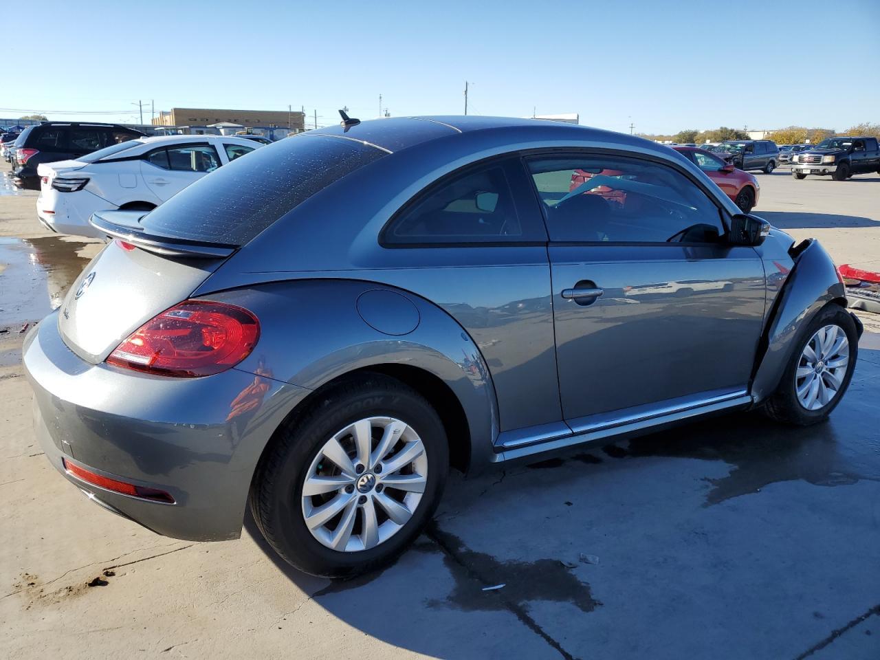2019 VOLKSWAGEN BEETLE S - Image 3