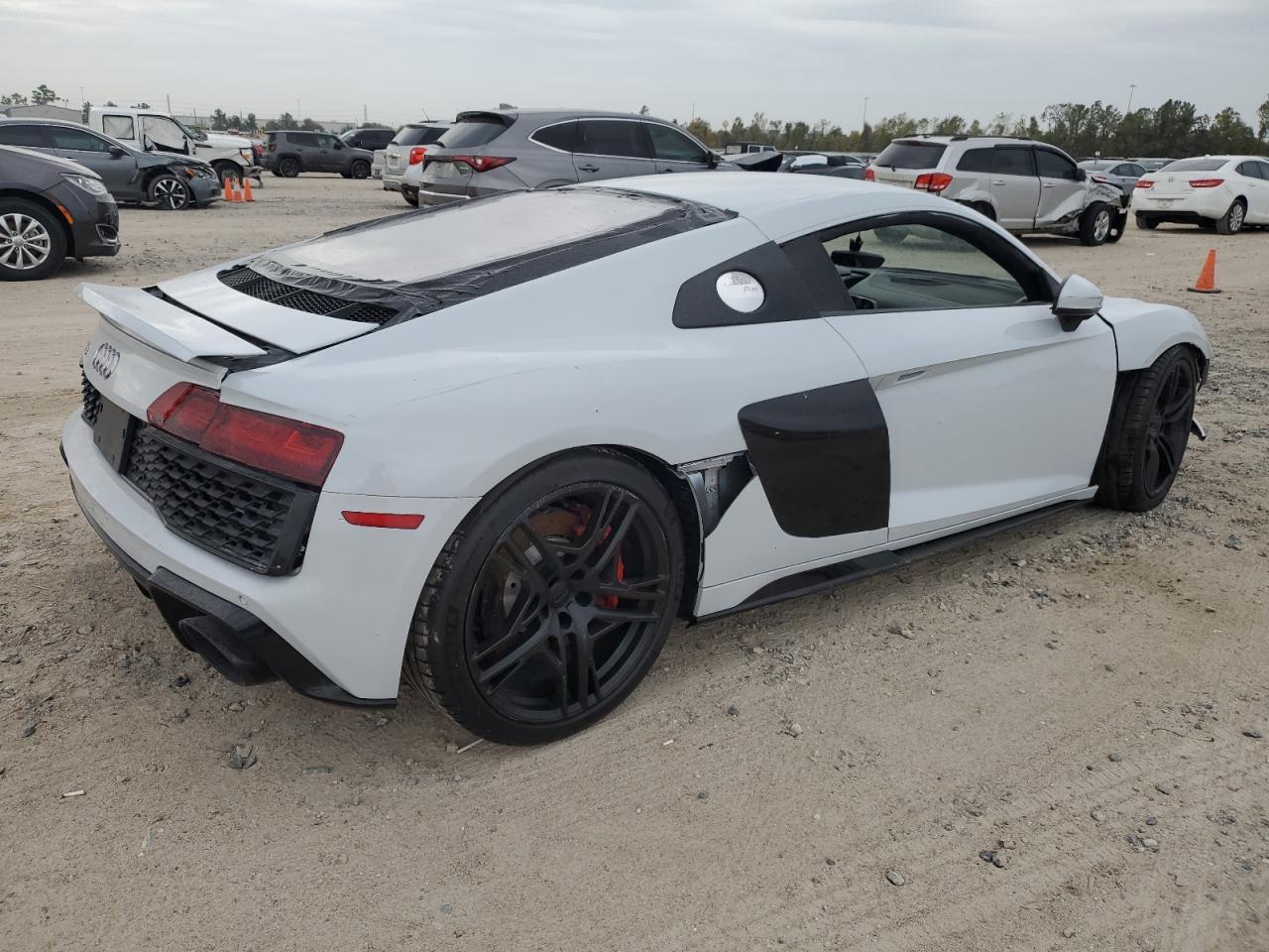 2022 AUDI R8 - Image 3
