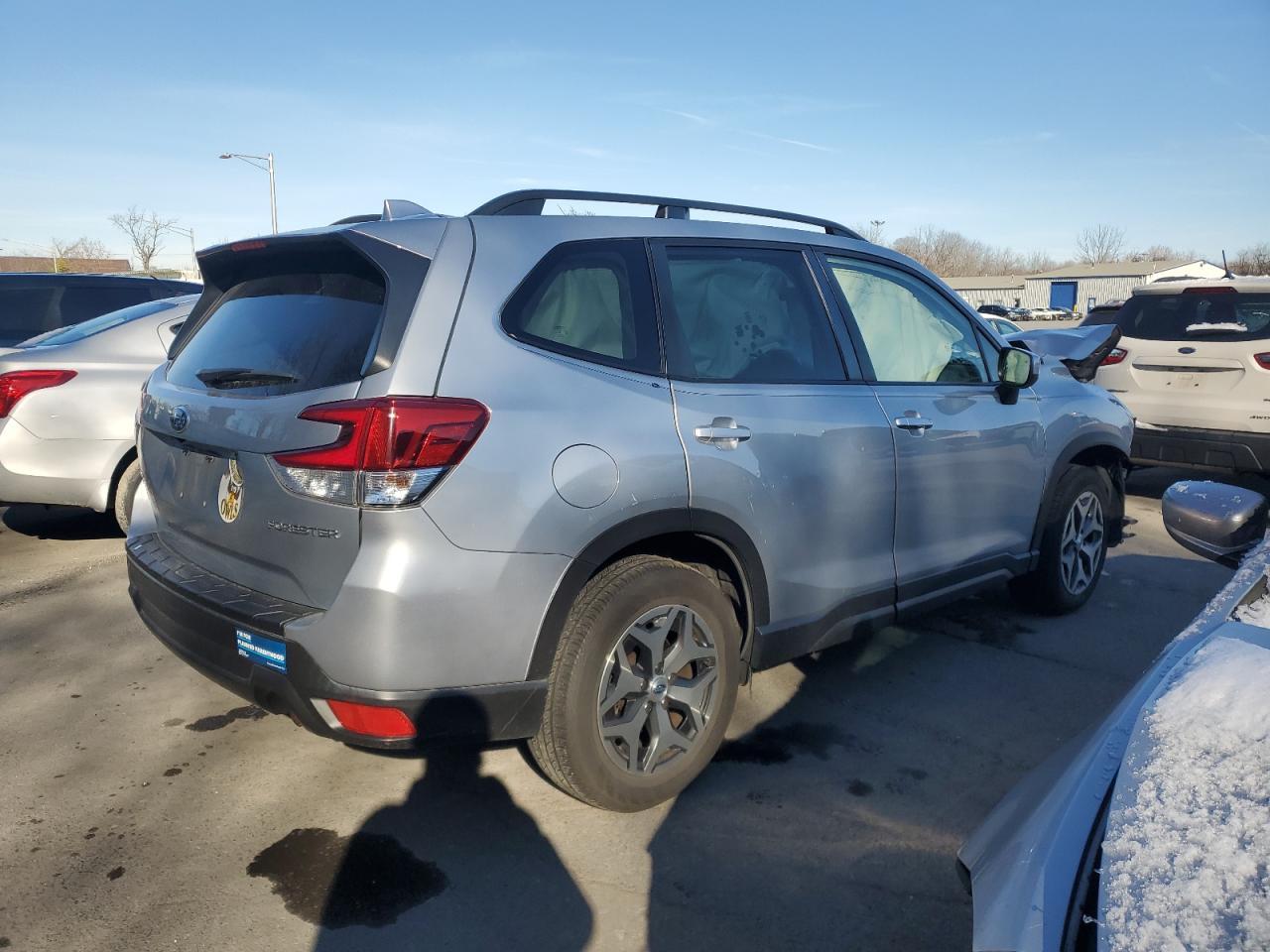 2021 SUBARU FORESTER P - Фото 3